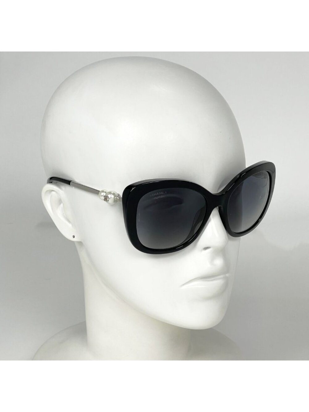 Chanel Sunglasses CC Logo Acetate Fakepearl Black Eyewear - Picture 6 of 7